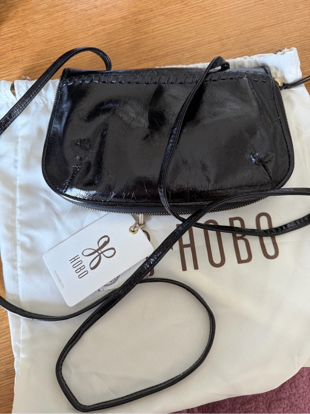 NWT Hobo Black Patent Leather Crossbody Wallet Bag
